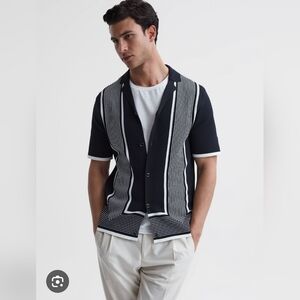 Reiss Heath Short Sleeved Cuban Collar Shirt Blue and White Size Large